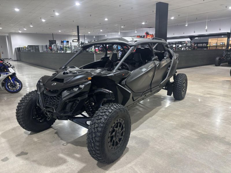 New 2026 Can-Am MAVERICK R MAX X RS 999T DCT Image 11