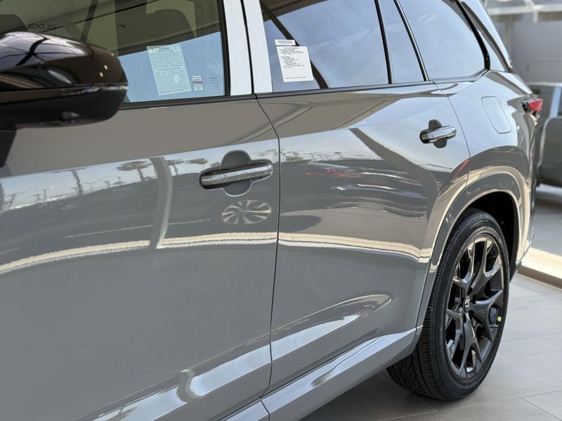 2025 LEXUS TX 500 500h F SPORT PremiumImage 9