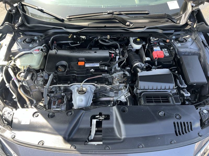 2018 Honda Civic Sedan LXImage 26