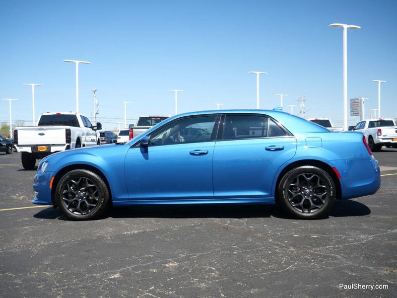 Used 2023 Chrysler 300 Touring L