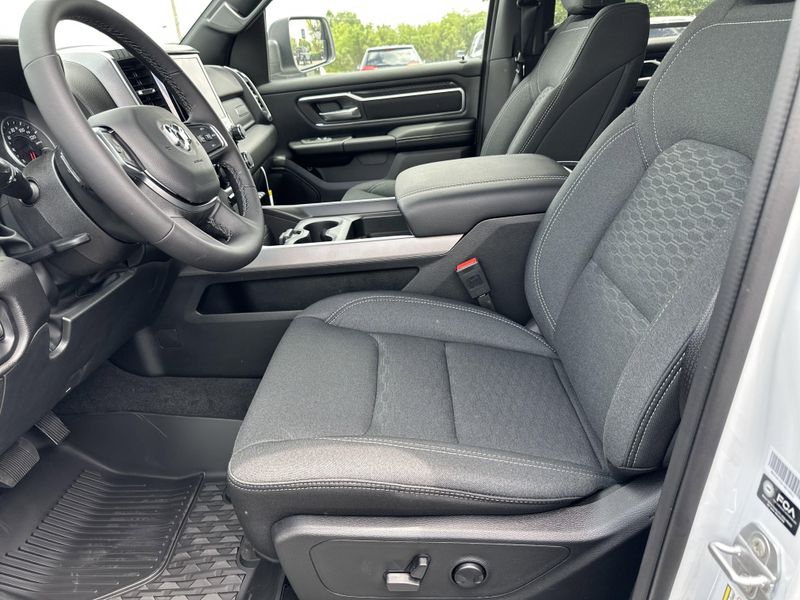 2025 RAM 1500 Big Horn Crew Cab 4x4 5