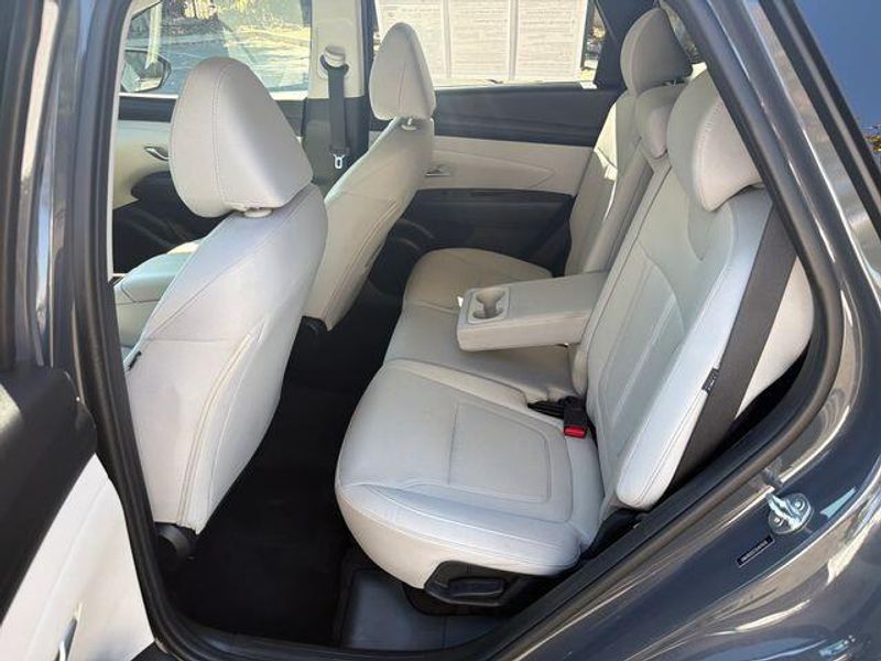 Used 2025 Hyundai Tucson SELImage 20