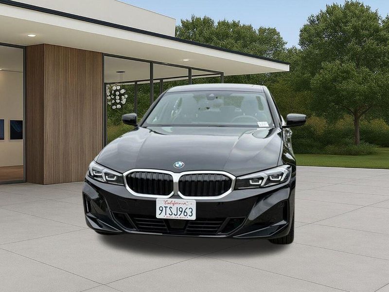 Used 2025 BMW 3 Series 330iImage 3