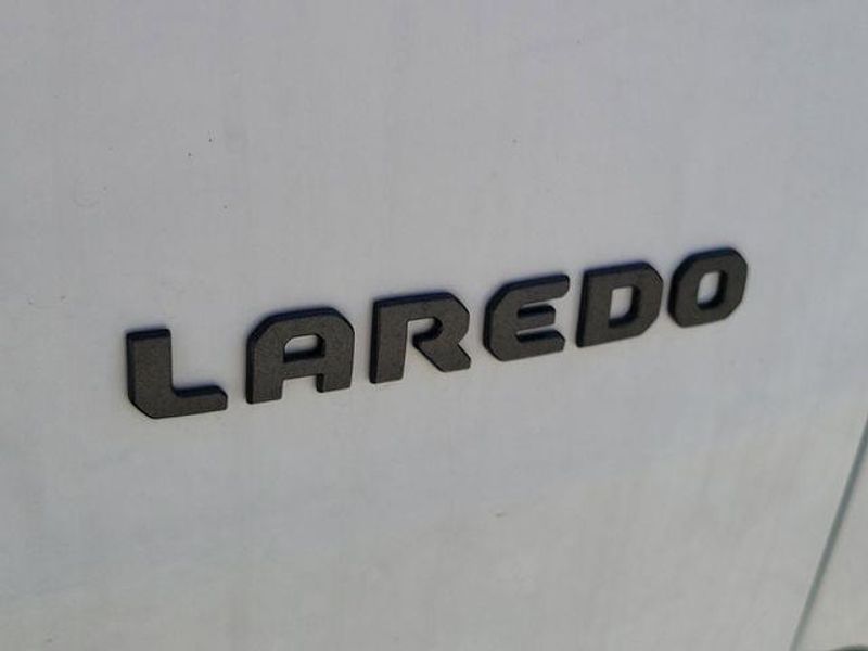 New 2026 Jeep Cherokee Laredo 4x4