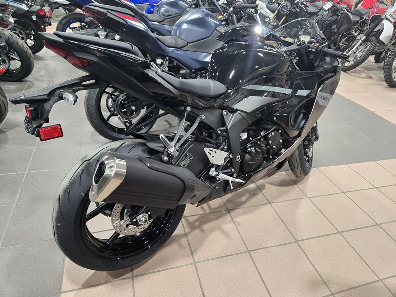 NEW 2026 KAWASAKI NINJA ZX6R Image 6