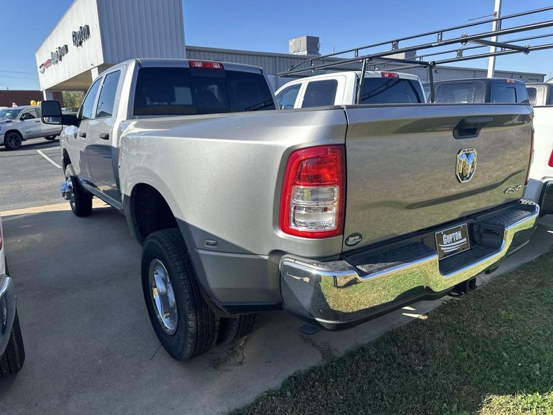 2024 RAM 3500 Tradesman Crew Cab 4x4 8