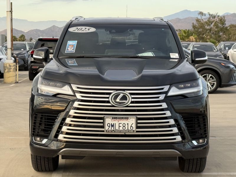 Used 2024 Lexus LX 600 PremiumImage 6