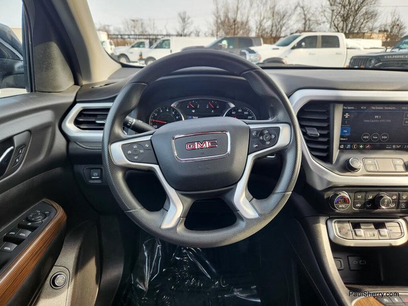 Used 2023 GMC Acadia SLE