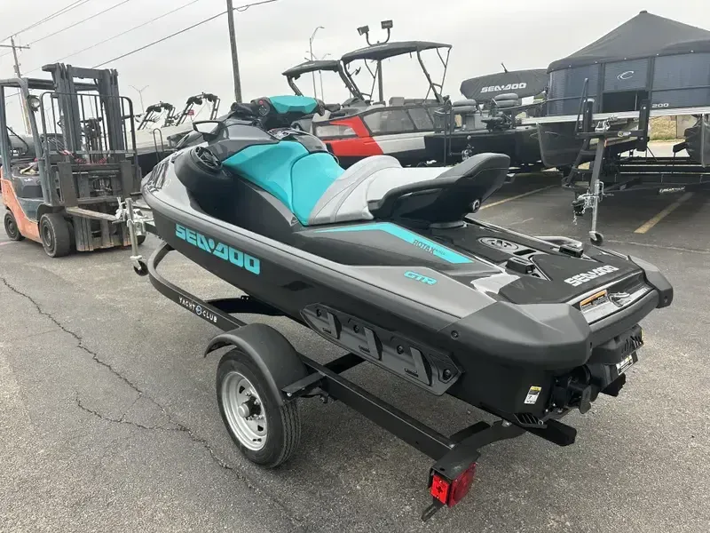 NEW 2026 SEADOO GTR 230 WITH SOUND SYSTEM Image 5