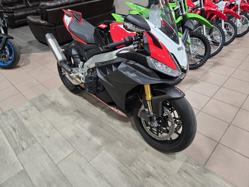 USED 2024 APRILIA RSV4 1100 Image 1