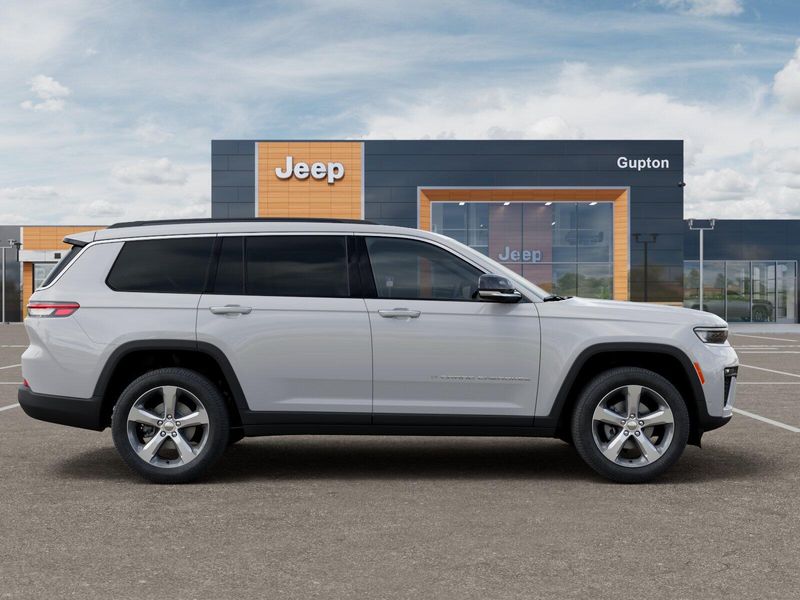 New 2026 Jeep Grand Cherokee L Limited 4x4Image 44