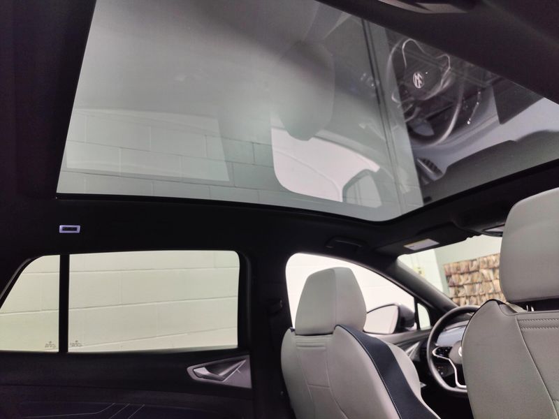 Used 2024 Volkswagen ID.4 S w/Glass RoofImage 6