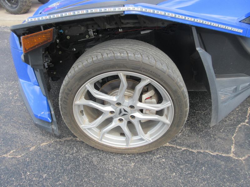 USED 2023 POLARIS SLINGSHOT SL AUTODRIVE Image 17