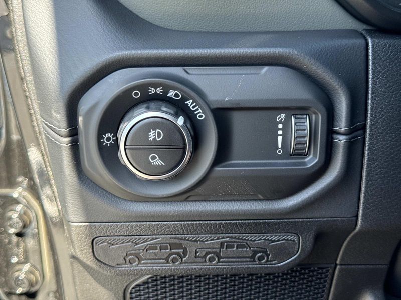 New 2026 Jeep Gladiator Mojave X 4x4