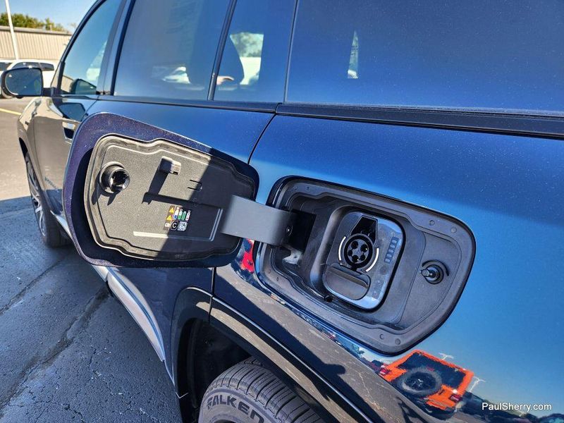 2025 Jeep Wagoneer S Limited