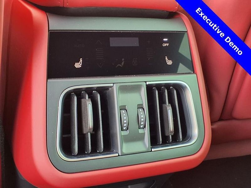 New 2025 Maserati Grecale Image 14