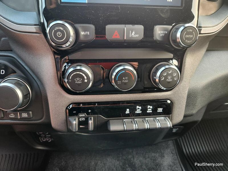 New 2026 RAM 1500 Warlock Crew Cab 4x4 5'7' Box