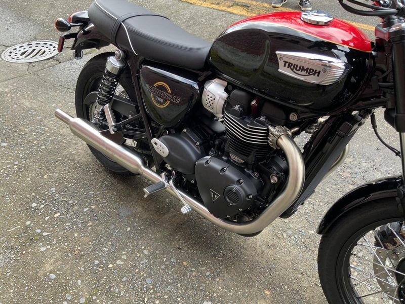 2026 Triumph BONNEVILLE T100