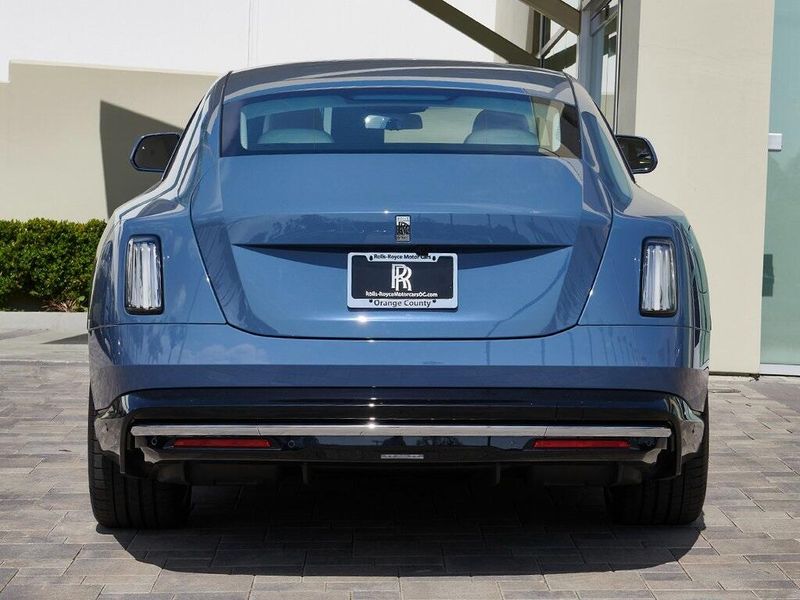 2024 Rolls-Royce Spectre Image 9