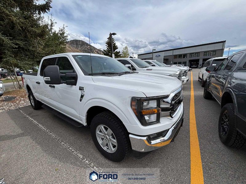 2023 Ford F-150 XLT photo 3
