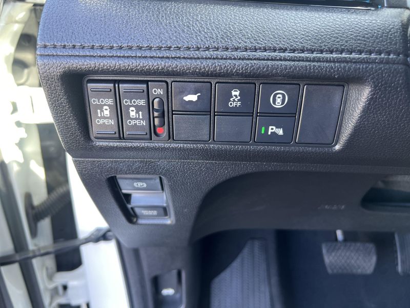 2022 Honda Odyssey EliteImage 13