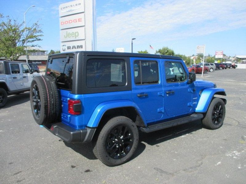 2023 Jeep Wrangler 4xE SaharaImage 7