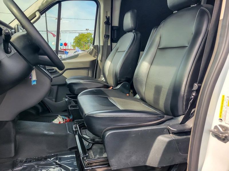 2023 Ford Transit Cargo Van photo 8