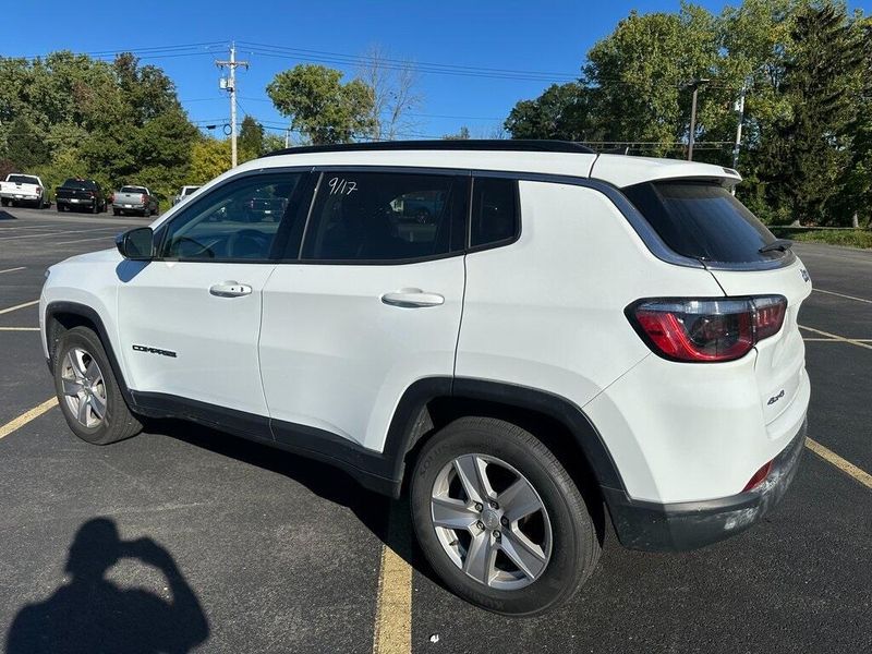 2022 Jeep Compass Latitude photo 7