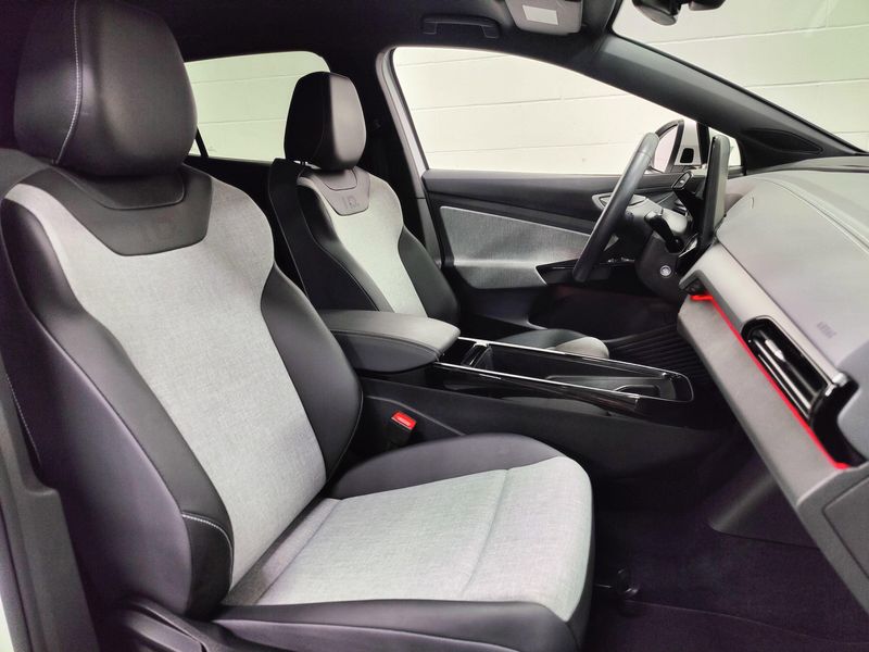 Used 2023 Volkswagen ID.4 StandardImage 4