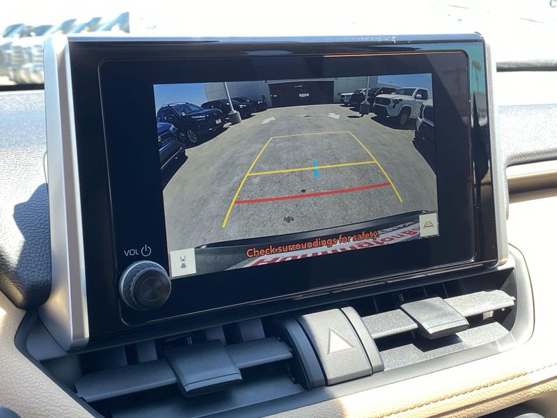 New 2025 Toyota RAV4 Hybrid XLEImage 16