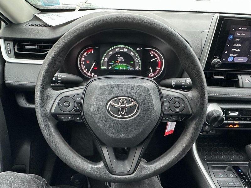 2023 Toyota RAV4 LEImage 2