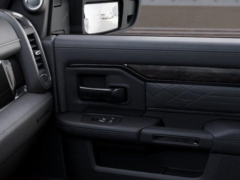 New 2027 RAM 2500 Limited Crew Cab 4x4 6