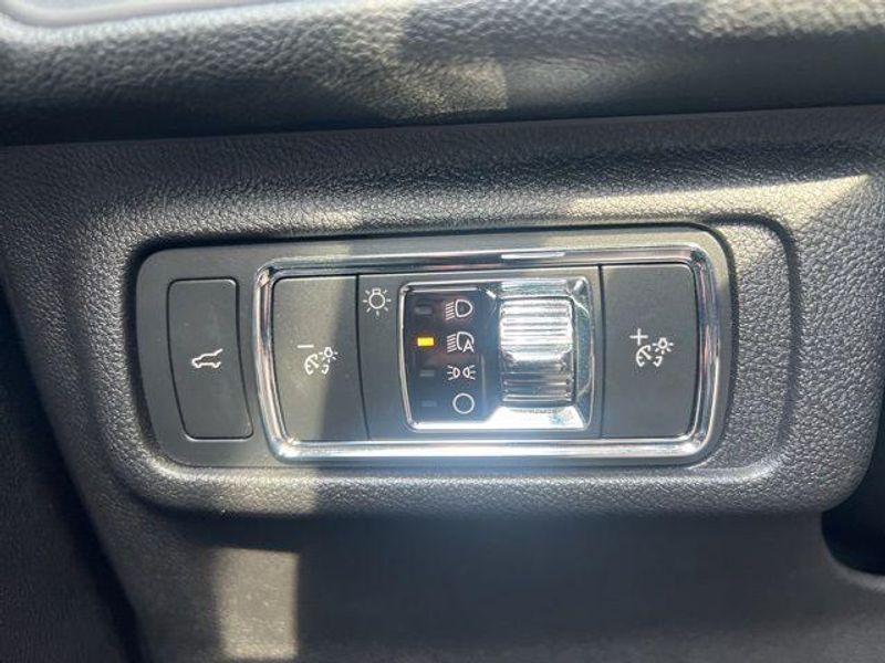2022 Lincoln Corsair ReserveImage 34
