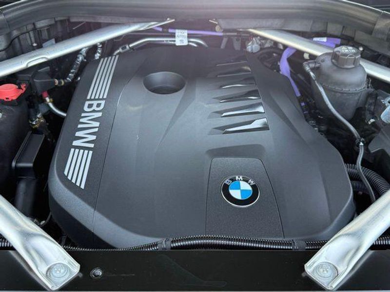 Used 2026 BMW X7 xDrive40iImage 32