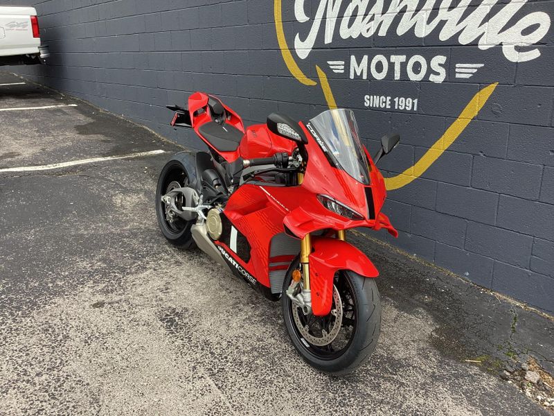 New 2026 Ducati PANIGALE V4S Corse 