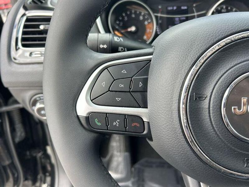 Used 2021 Jeep Compass AltitudeImage 22