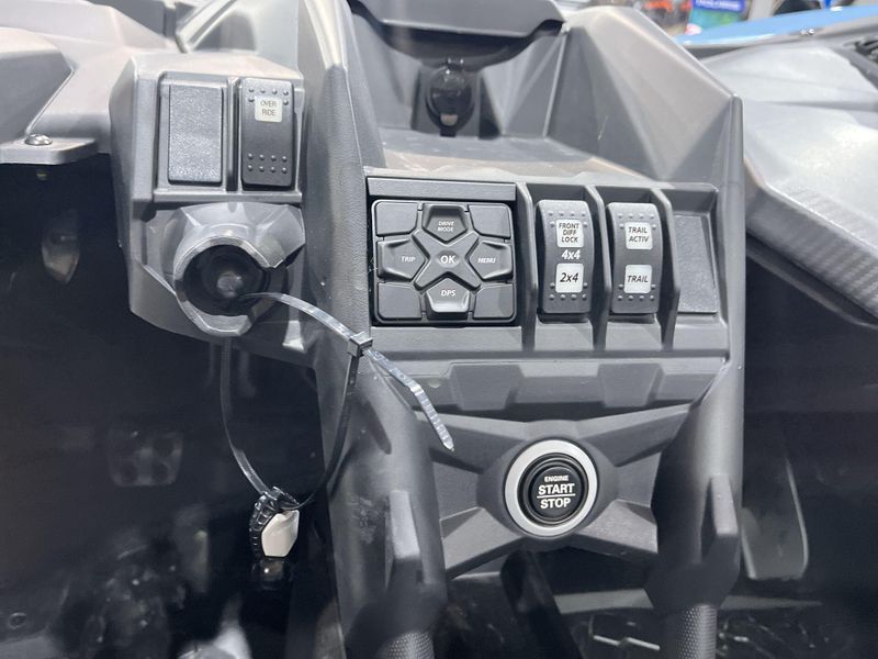 New 2026 Can-Am MAVERICK X3 RS TURBO Image 23