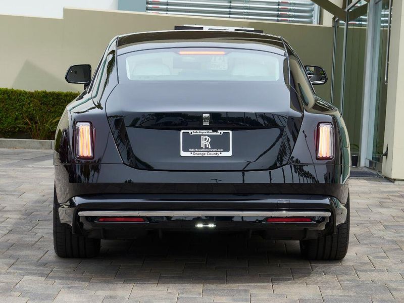 New 2026 Rolls-Royce Spectre Image 9