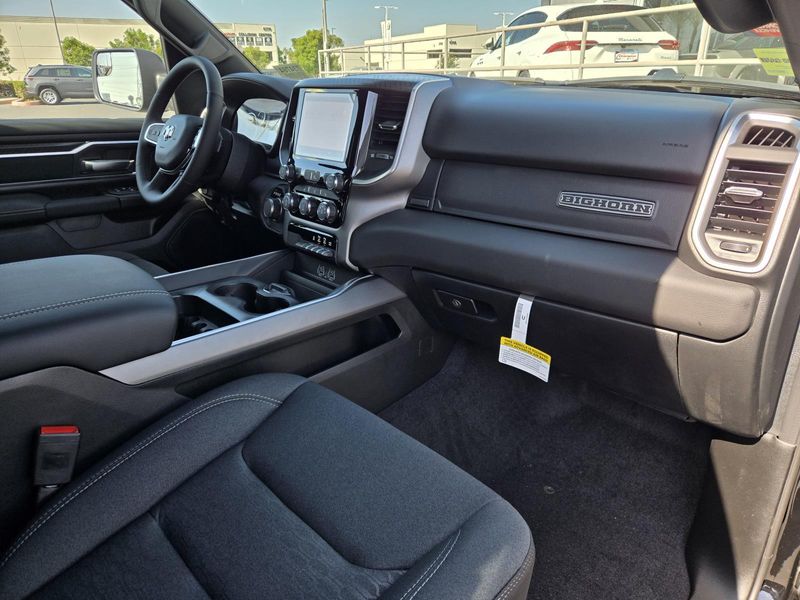 New 2026 RAM 1500 Big Horn Crew Cab 4x2 5'7' Box