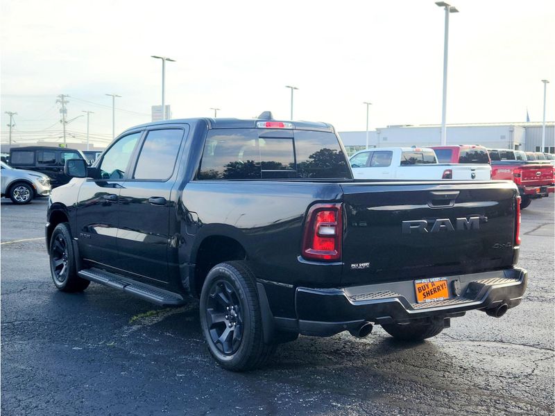 New 2026 RAM 1500 Express Crew Cab 4x4 5'7' Box