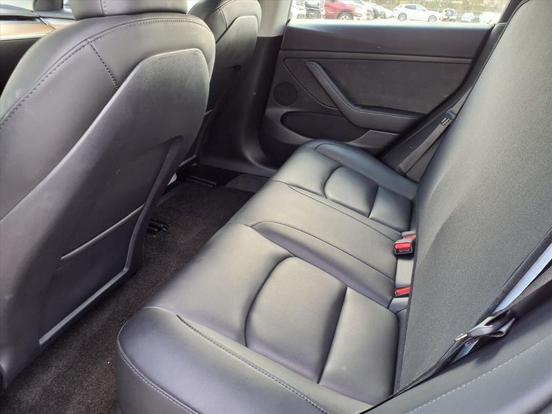 Used 2023 Tesla Model 3 BaseImage 13