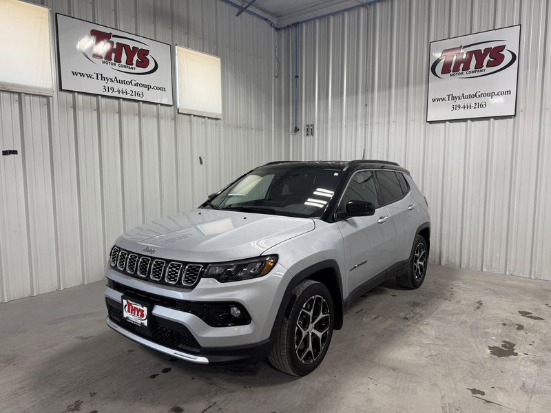 Used 2024 Jeep Compass LimitedImage 15