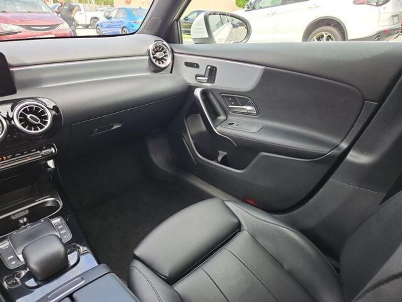 2021 Mercedes Benz A 220 4MATIC photo 15