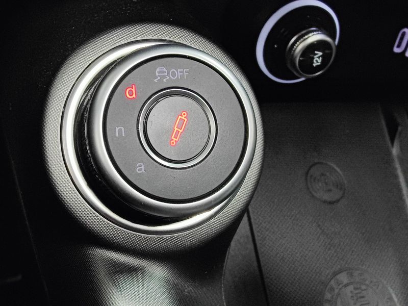 Used 2024 Alfa Romeo Tonale Veloce Premium AWD w/SunroofImage 22