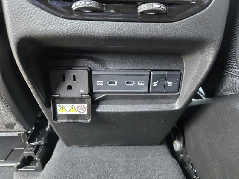 New 2026 Jeep Grand Cherokee Limited 4x2