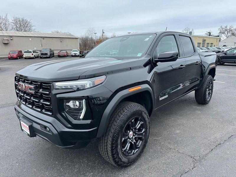 2023 GMC Canyon ElevationImage 12