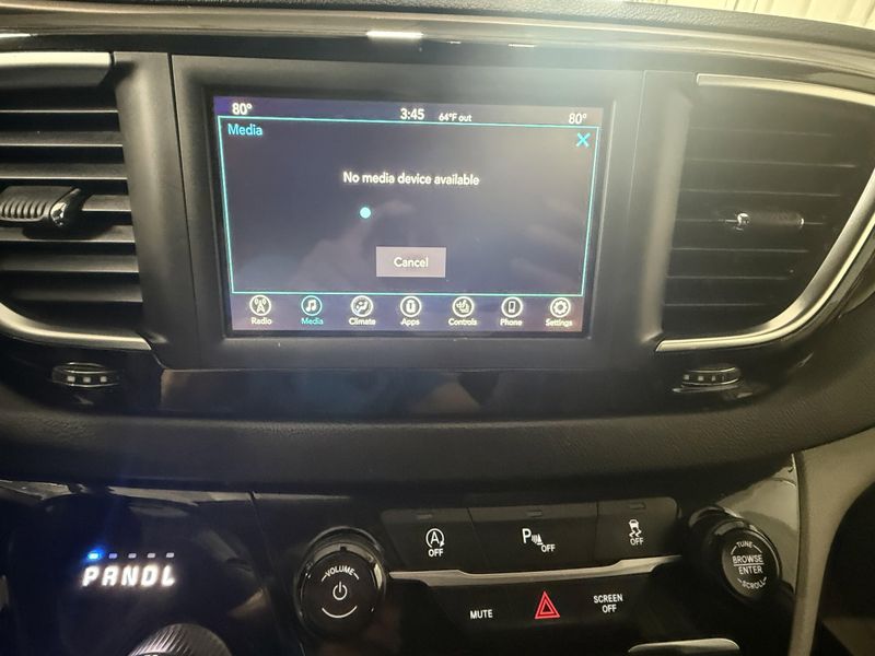 Used 2018 Chrysler Pacifica Touring LImage 28