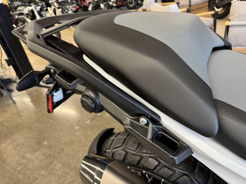 2025 BMW R 1300 GS - TROPHY - RACING BLUE METALLIC