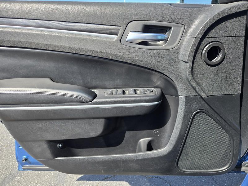 Used 2021 Chrysler 300 Touring RWD