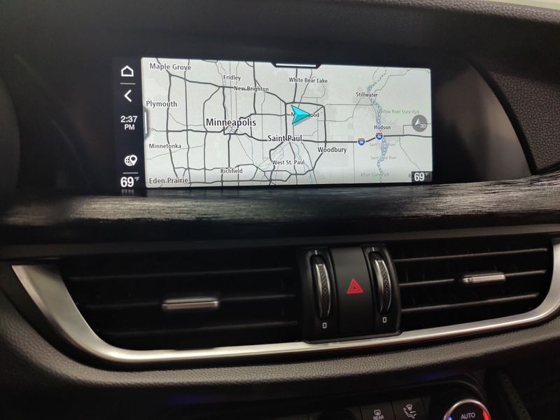 Used 2024 Alfa Romeo Stelvio Sprint AWD w/Sunroof/NavImage 8